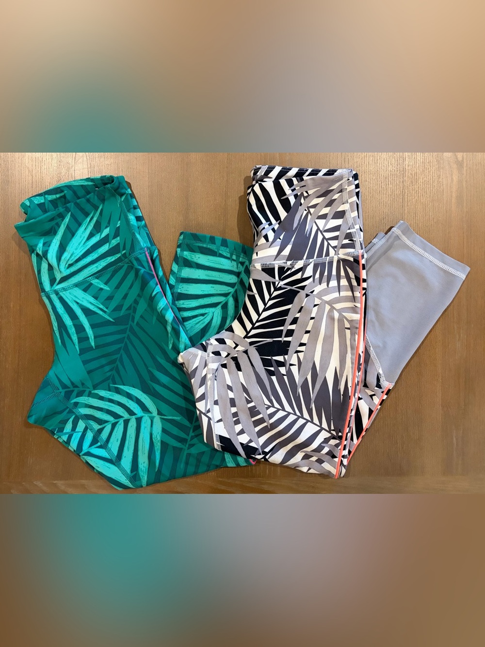 Old Navy Active Go-Dry Tropical Leaf Print Leggings Bundle - Size Small